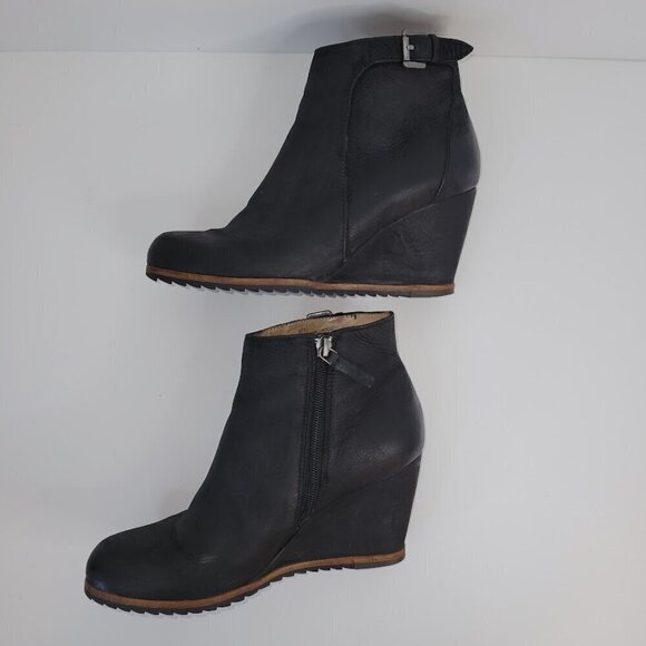 Biala Black Leather Wedge Ankle Boots Side Zip Ankle Buckle Bootie Women’s SZ 37 - Picture 8 of 13